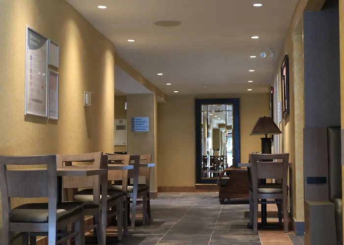 Comfort Inn & Suites